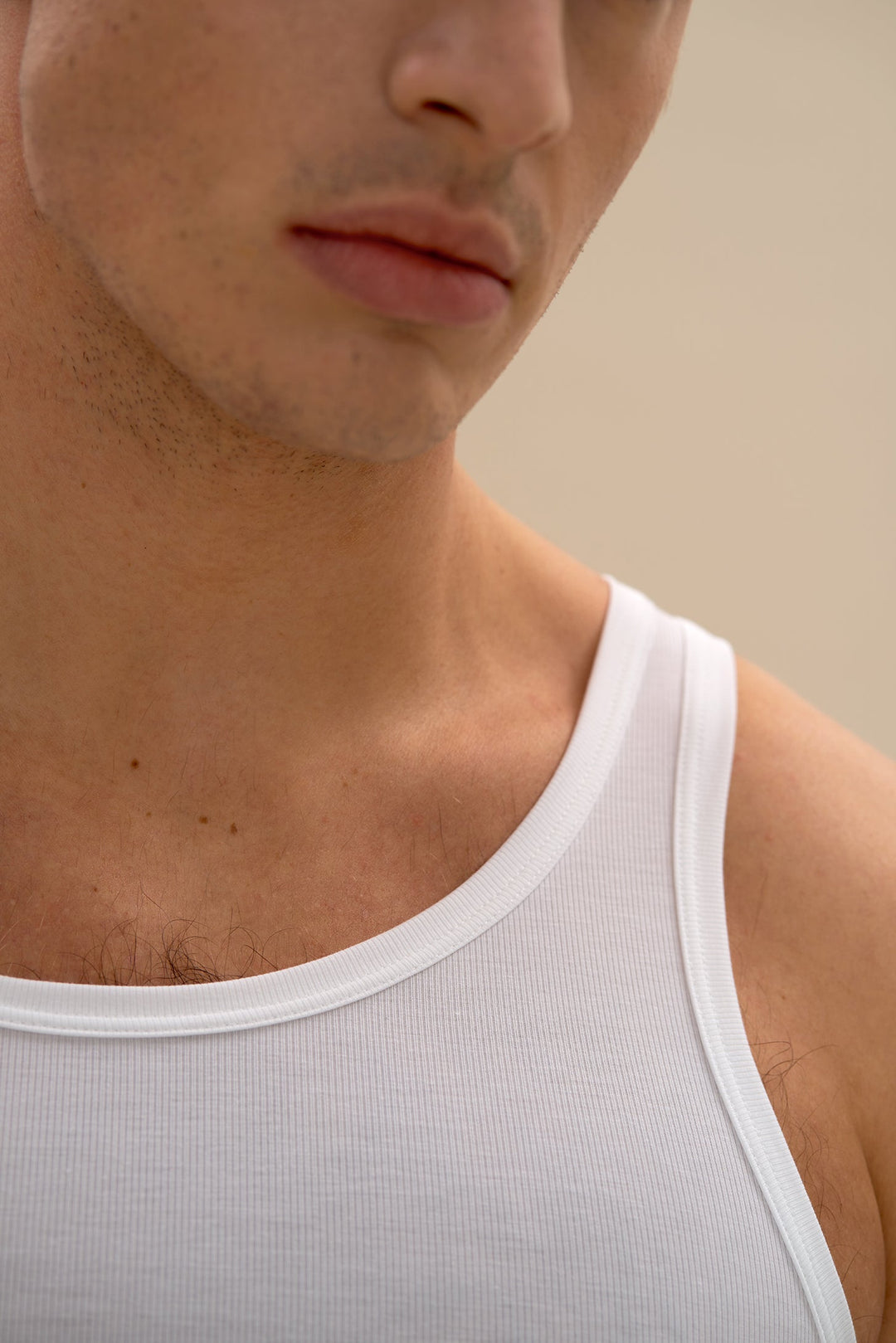 Soft, breathable, moisture-absorbent tanktop for men