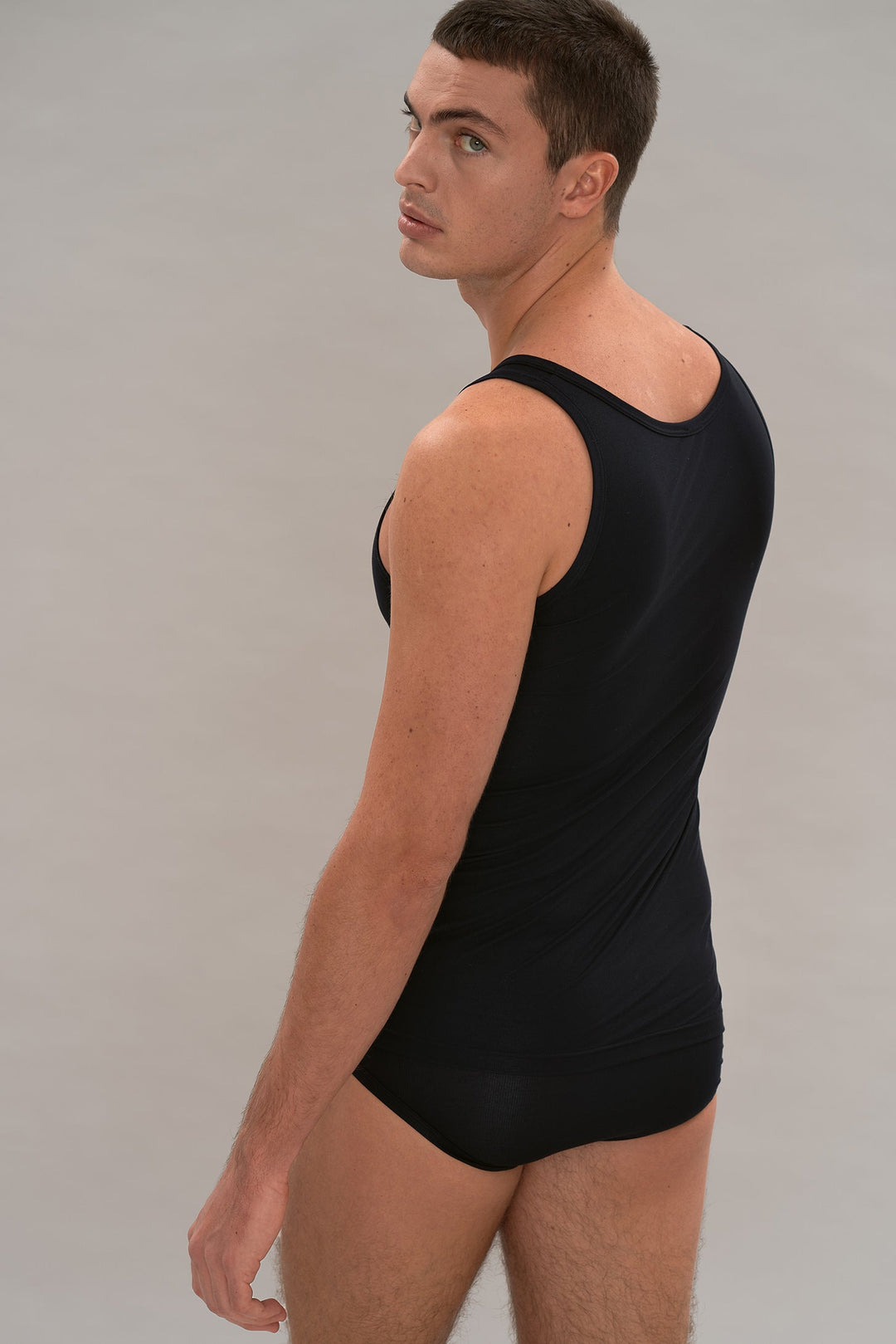 Male tanktop with wide collar