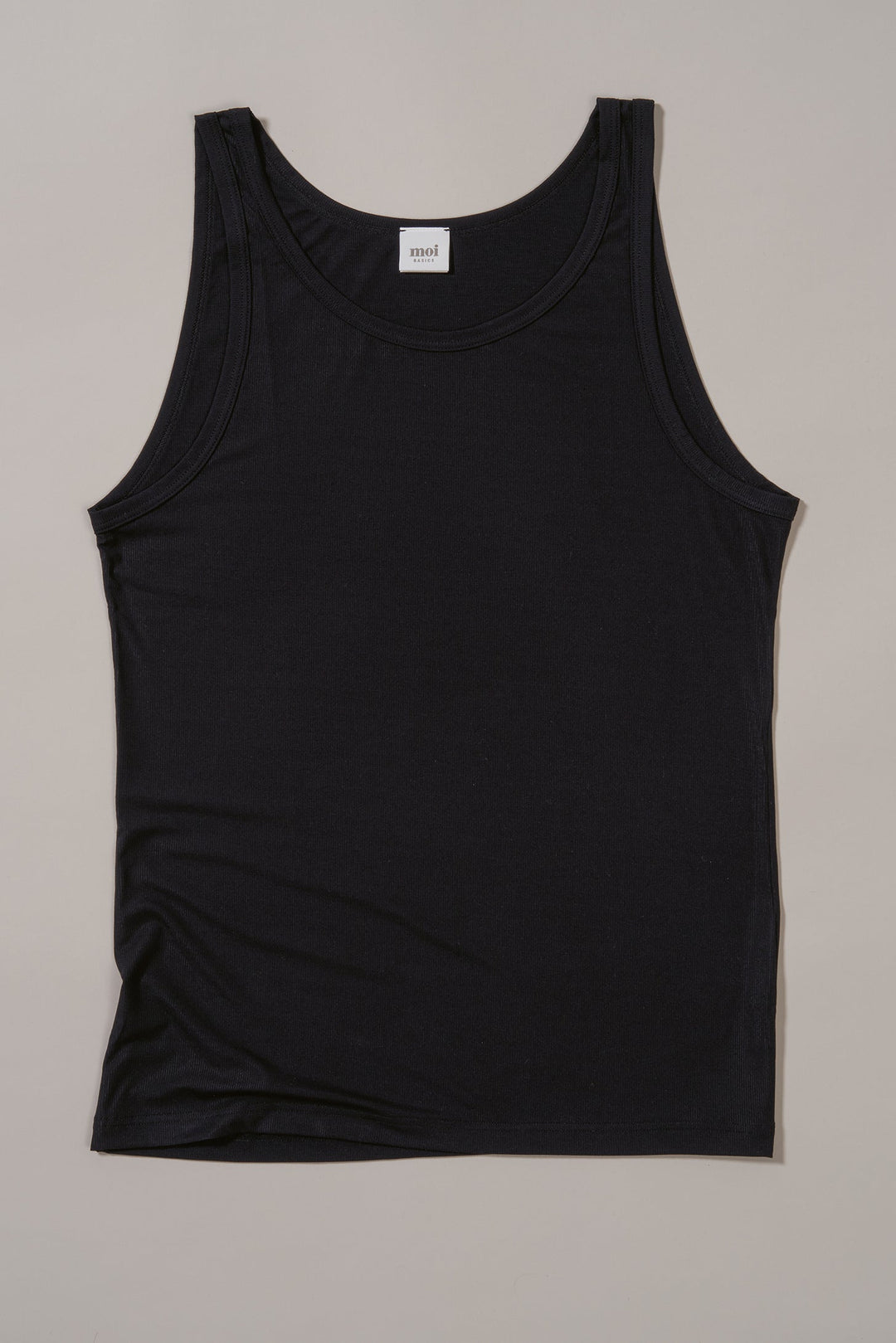 The classic sustainable, organic tanktop for men in black